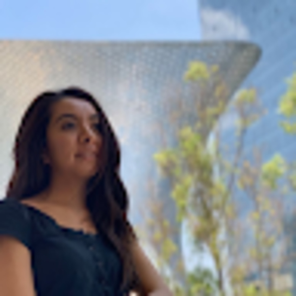 Meet your Posher, Quetzalli